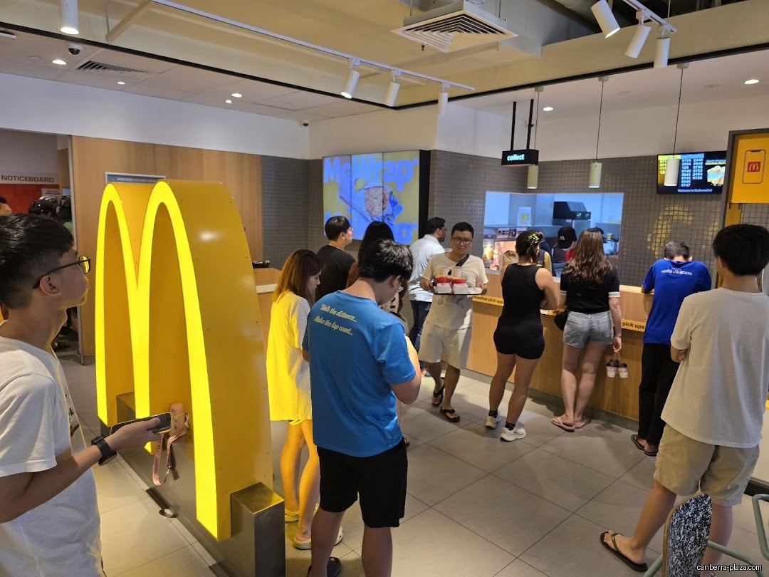 McDonald's Canberra Plaza - General
