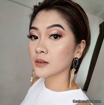 Monina Monisha Makeup Artist